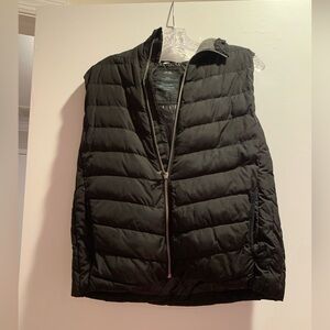 Ladies GAP Black Quilted Vest